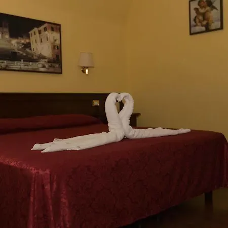 San Pietro Candia 25 بيت ضيافة 3*